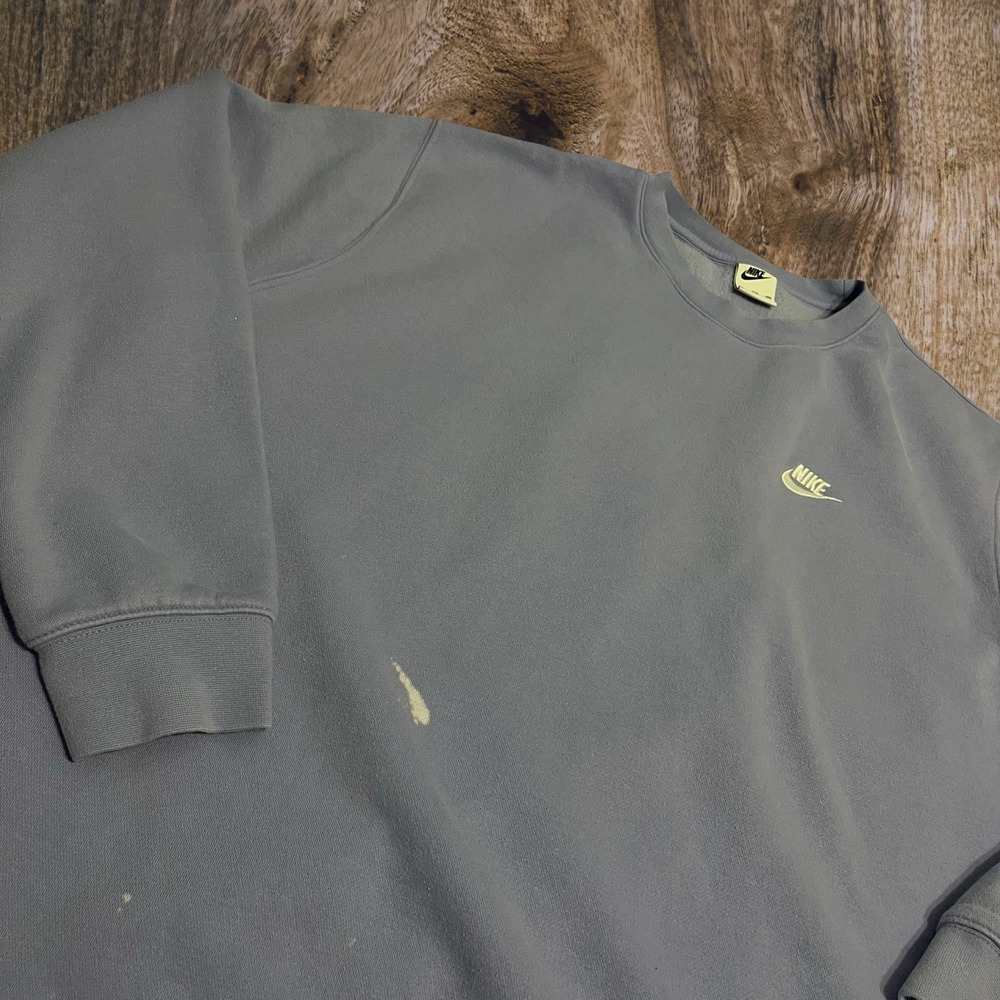 Nike Lavender Crewneck Sweatshirt Men's XXL - Picture 2 of 4